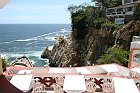 20100501-8390-HotelElMiradorAcapulco-Cliffs-ConcreteViewingPlatform-TieredDiningLevelsOnCliff