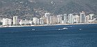 20100501-8470-8472-PlayaIcacos-Acapulco