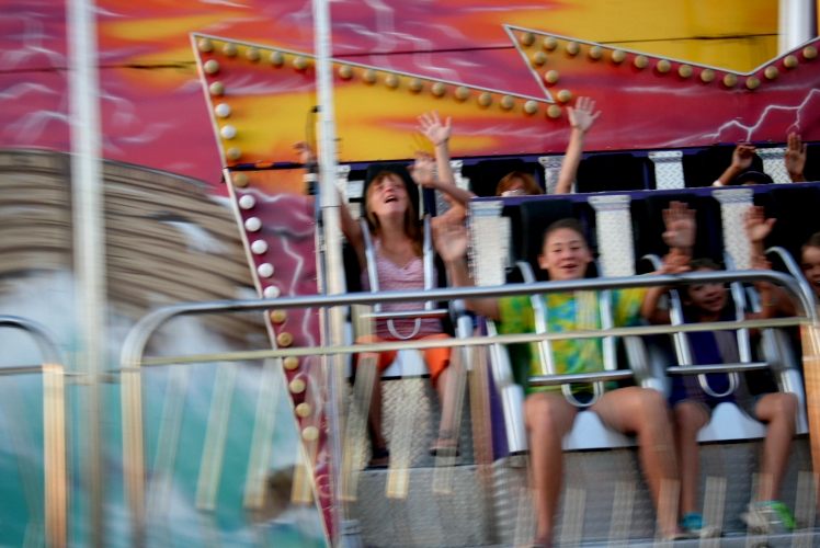 20110811-1017-Jessie&KathyRideTheTyphoon-HowardCountyFairMD